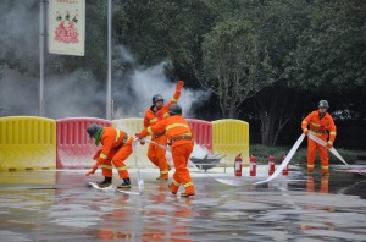 威廉希尔参加长沙高新区首届微型消防站技能比武 